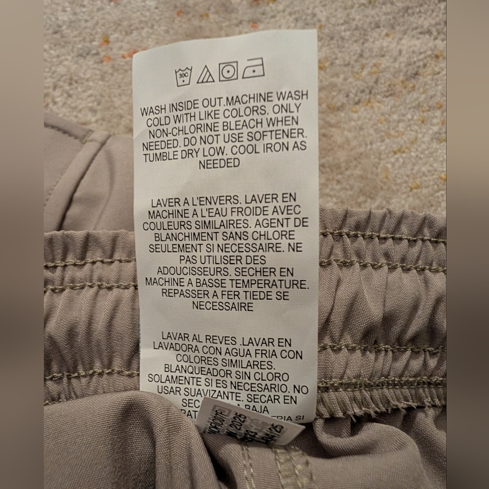 Under Armour Cargo Pants - Picture 11 of 14